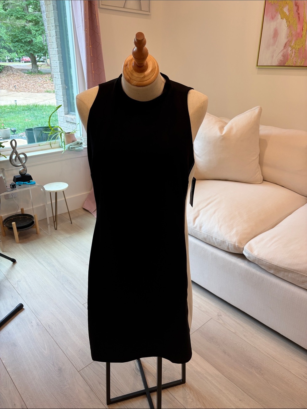 Brand New! Donna Morgan sleeveless shift dress. With Tags